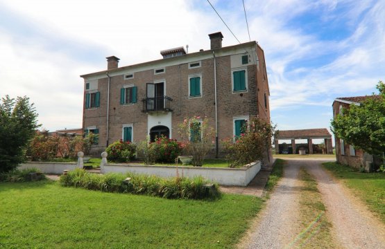 For sale Cottage Countryside Gonzaga Lombardia