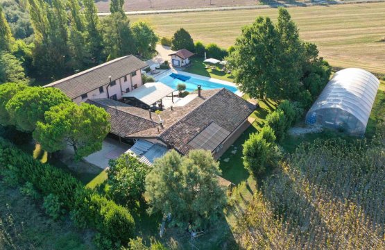 Para venda Casale Zona tranquila Ravenna Emilia-Romagna